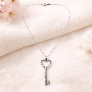Tiffany & Co Sterling Heart Key Pendant Necklace EUC